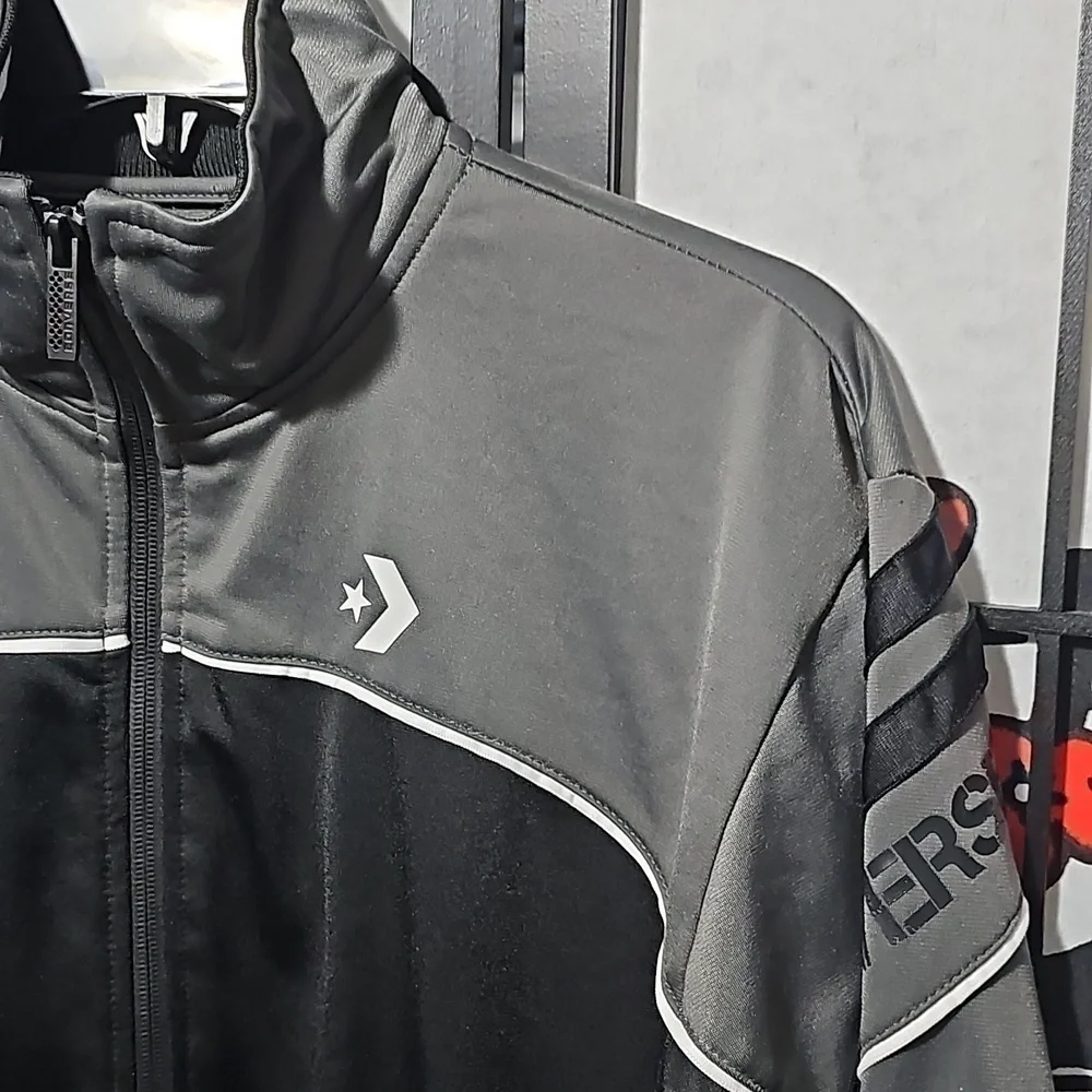 Converse Track Jacket Size Medium - Picture 6 of 12